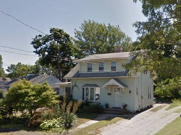 148 1st Ave, West Haven, CT 06516