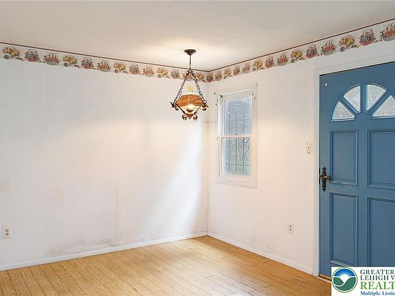 14th image of 5211 Fir Ln