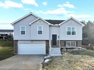 2310 Peterein Ct, Festus, MO 63028