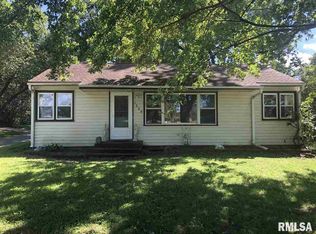 1335 15th Ave S, Clinton, IA 52732
