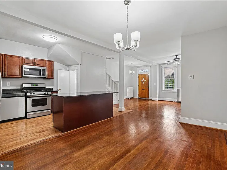 4605 Georgia Ave NW — Photo 7
