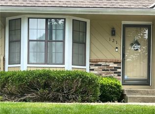 121 SW Donovan Rd #B, Lees Summit, MO 64063