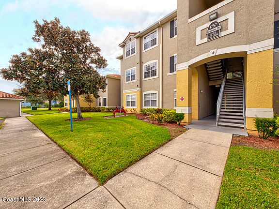 2nd image of 1757 Sophias Dr APT 105