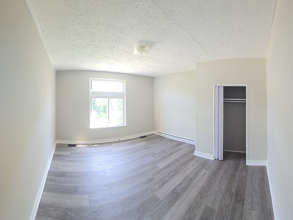 1st image of 1016 Ervin Ter