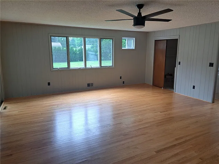 75 Woody Ln — Photo 12