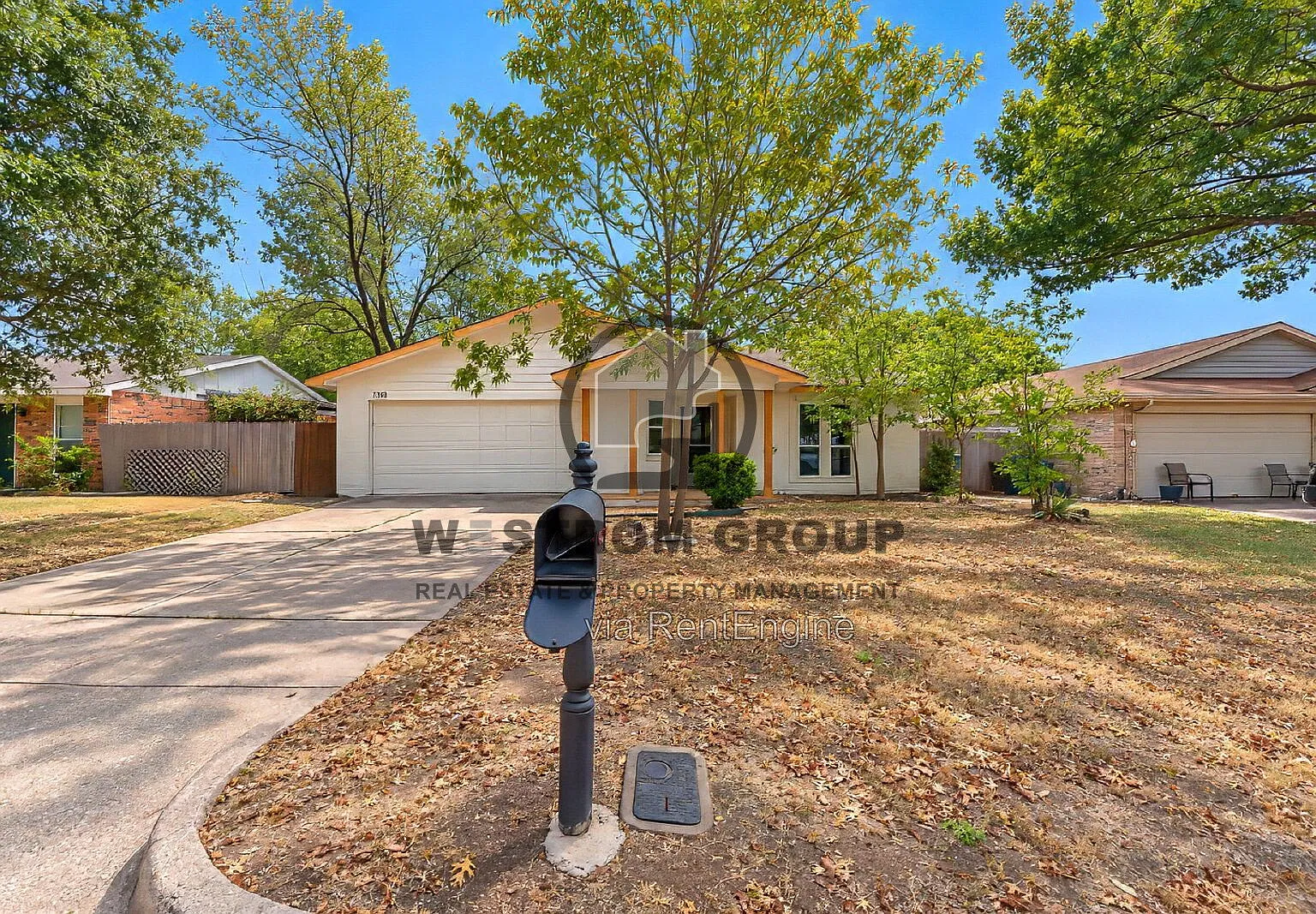 3 bed, 2.0 bath, 1208 sqft, $1,895 — Photo 1