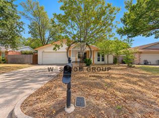 7212 Wayfarer Trl, Fort Worth, TX 76137