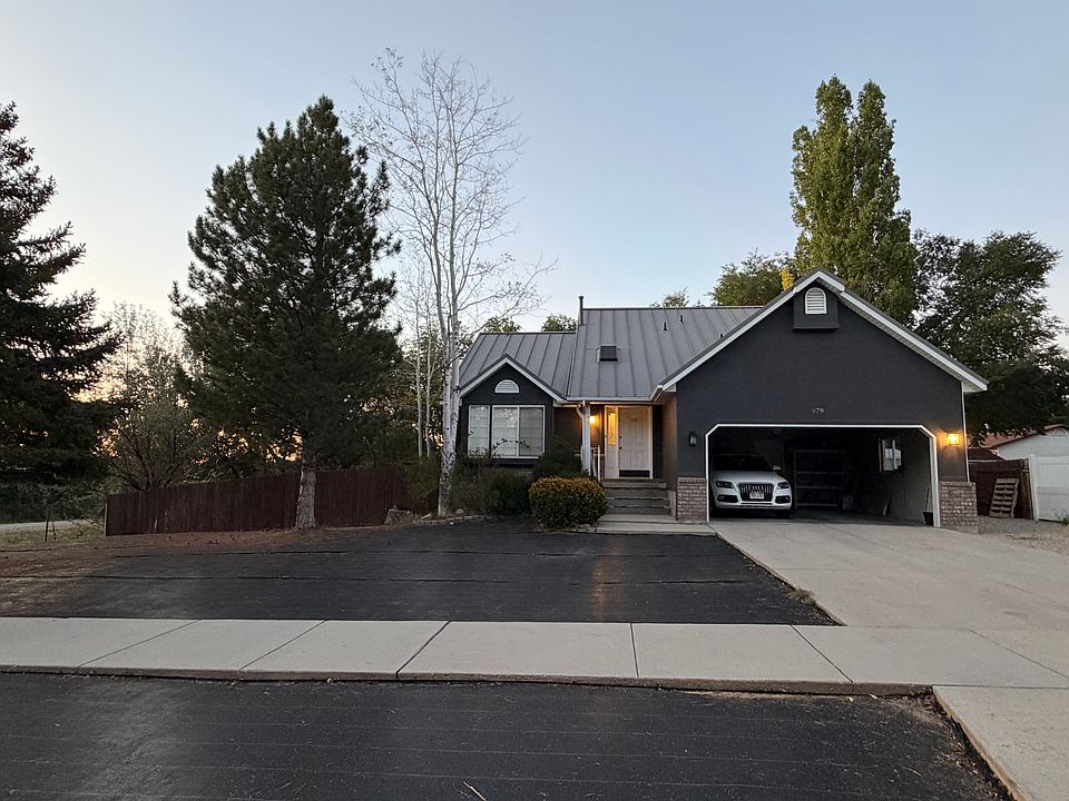1st image of 979 E Riparian Dr