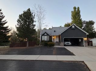 979 E Riparian Dr, Draper, UT 84020