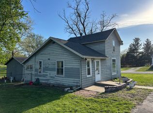 208 W Marion St, Henderson, IL 61439