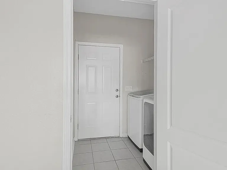 2612 Ravenwood Ct — Photo 7