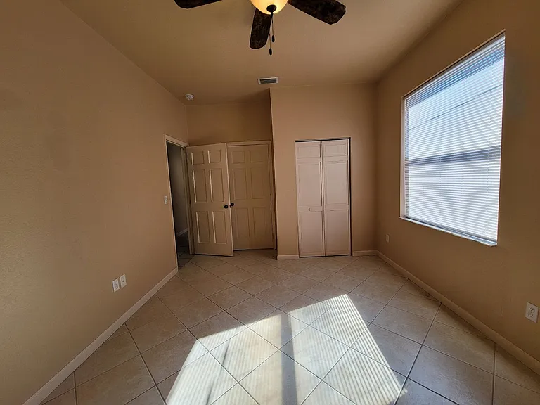 3323 SW 27th Pl — Photo 20