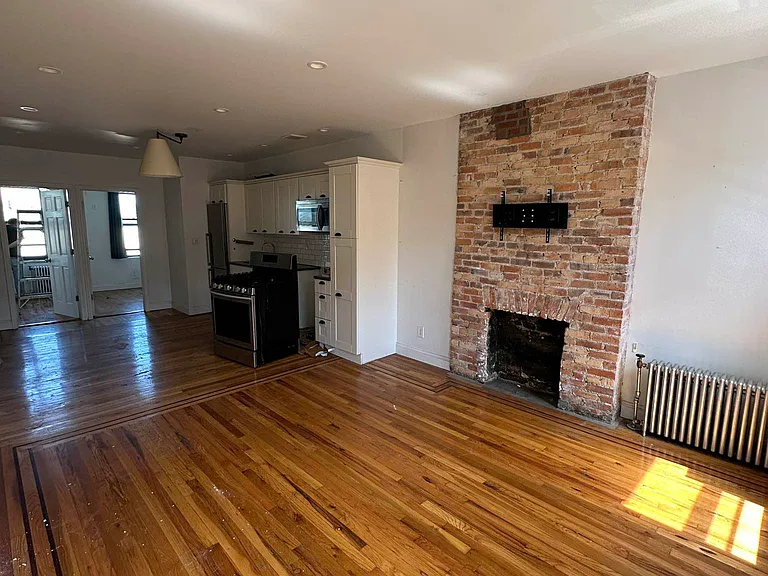 694A 5th Ave #3 — Photo 4