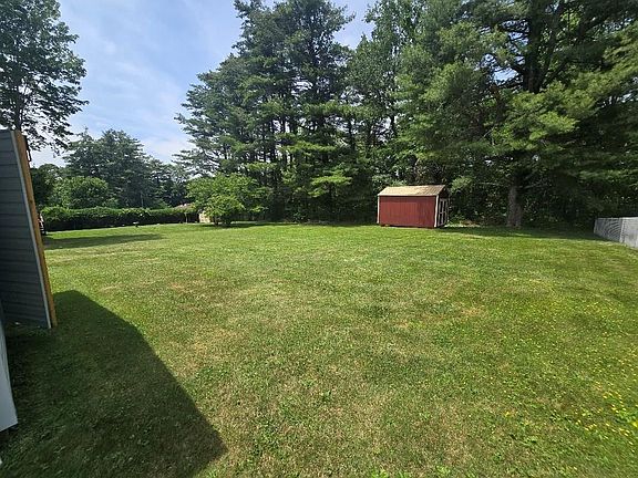 4th image of 203 Tolley Dr