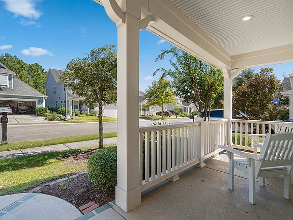 4th image of 1417 Thames Ct.