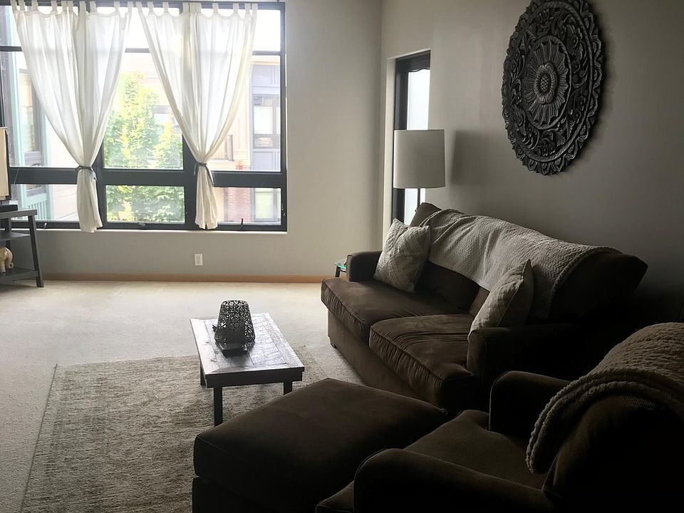 1st image of 3707 Grand Way