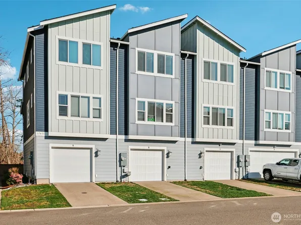 17411 118th Avenue Ct E #B, Puyallup, WA 98374