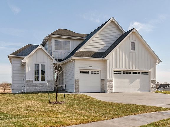 3rd image of 3409 NW Prescott Ct