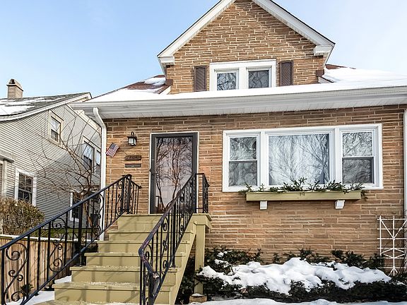 3rd image of 4149 N Saint Louis Ave