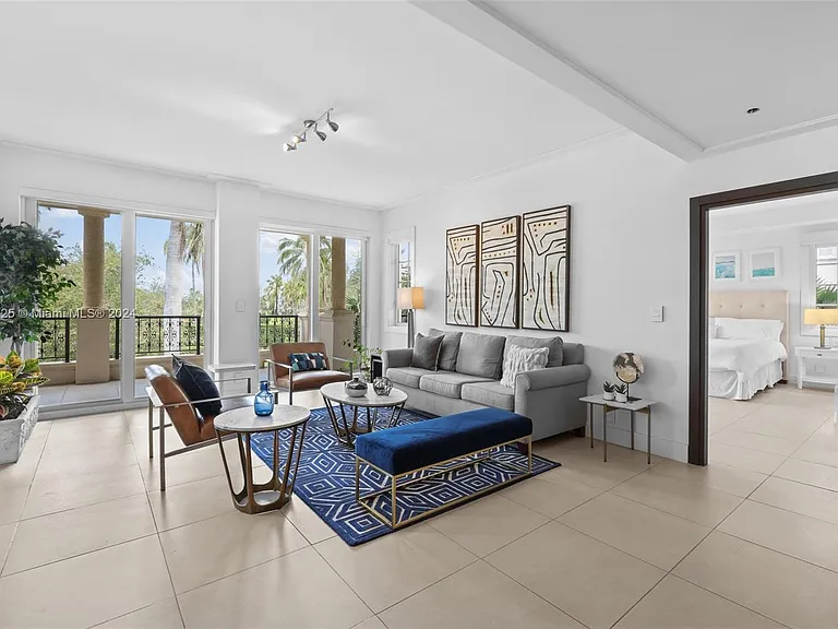 19127 Fisher Island Dr #19127 — Photo 10