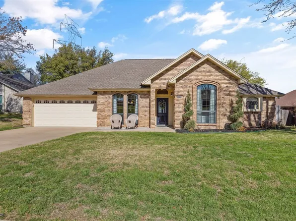 10176 Wandering Way St, Fort Worth, TX 76126