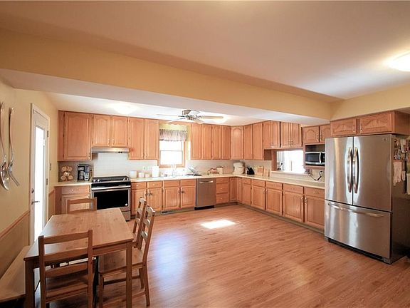 2nd image of 7700 Valley Villas Dr