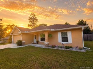 1167 W Hedgewood Ln, Citrus Springs, FL 34434
