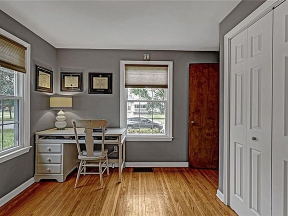 4th image of 115 Wendel Ave
