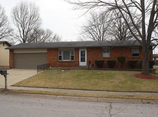 1222 Wheaton Dr, Saint Charles, MO 63301