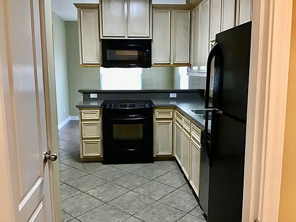 4th image of 15433 Palmira Ave APT B