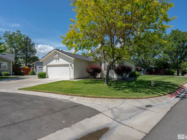 1099 Cedar Crest Dr, Minden, NV 89423