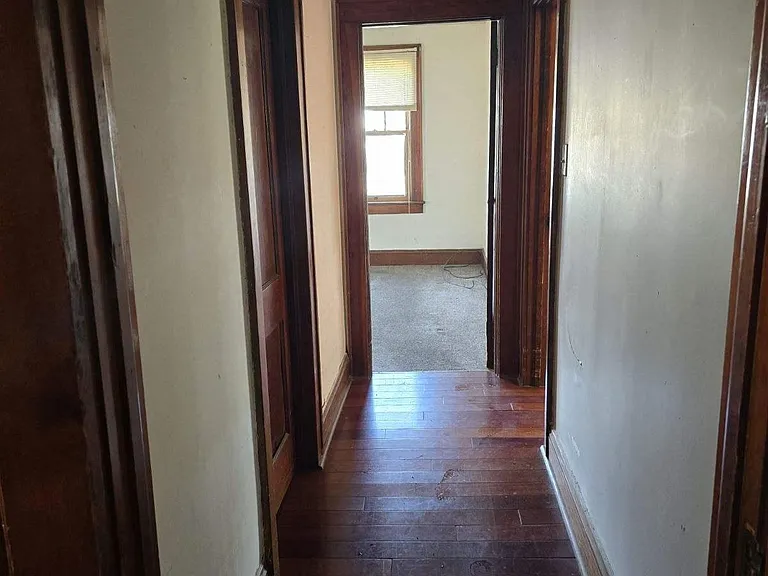 103 Randolph St — Photo 3
