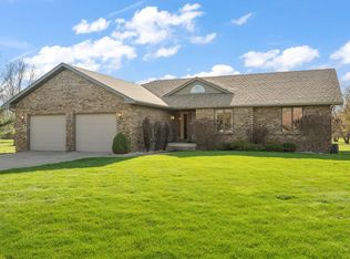 4005 Goodrich Ct, Valparaiso, IN 46385