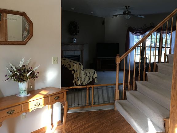 Foyer and open staircase