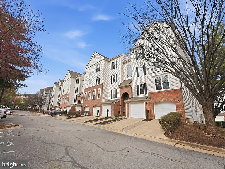 4667 Longstreet Ln #205 — Photo 3