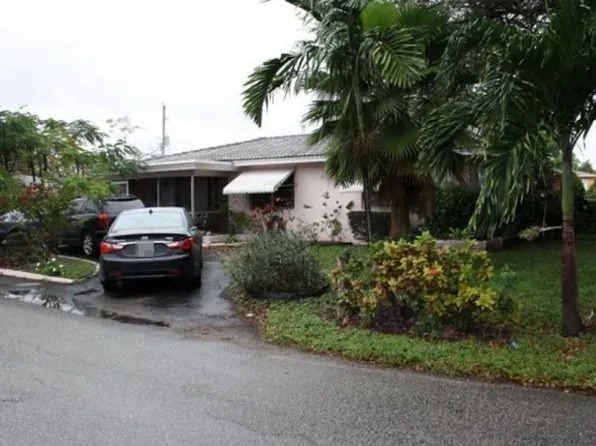 2447 McKinley St, Hollywood, FL 33020