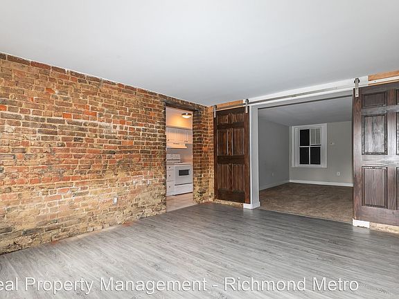 3rd image of 213 N 18th St APT 1