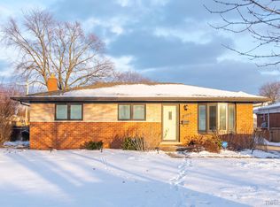 29832 Merrick Ave, Warren, MI 48092