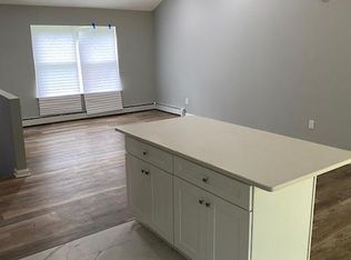 139 W Yaphank Rd FLOOR 1, Coram, NY 11727