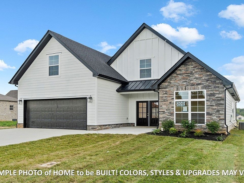1st image of 215 Hereford Blvd