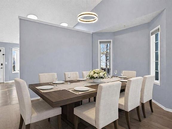 4th image of 328 NW Douglas Ridge Close SE