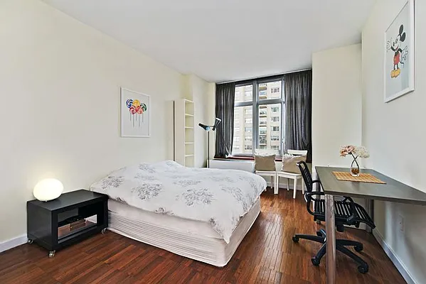 Rented by Keller Williams NYC | media 9