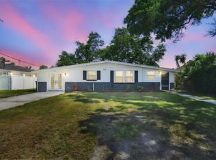 8703 Driftwood Dr, Tampa, FL 33615