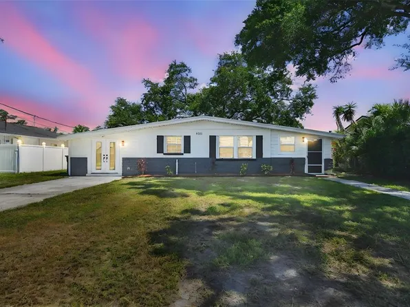 8703 Driftwood Dr, Tampa, FL 33615