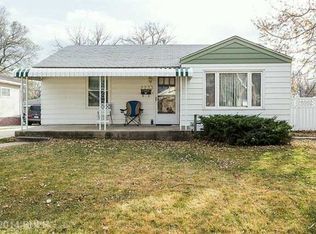 2733 E Washington Ave, Des Moines, IA 50317