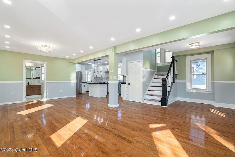 5th image of 257 N Ballston Avenue