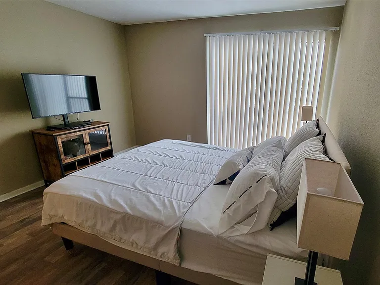 2824 S Bartell Dr #32 — Photo 6
