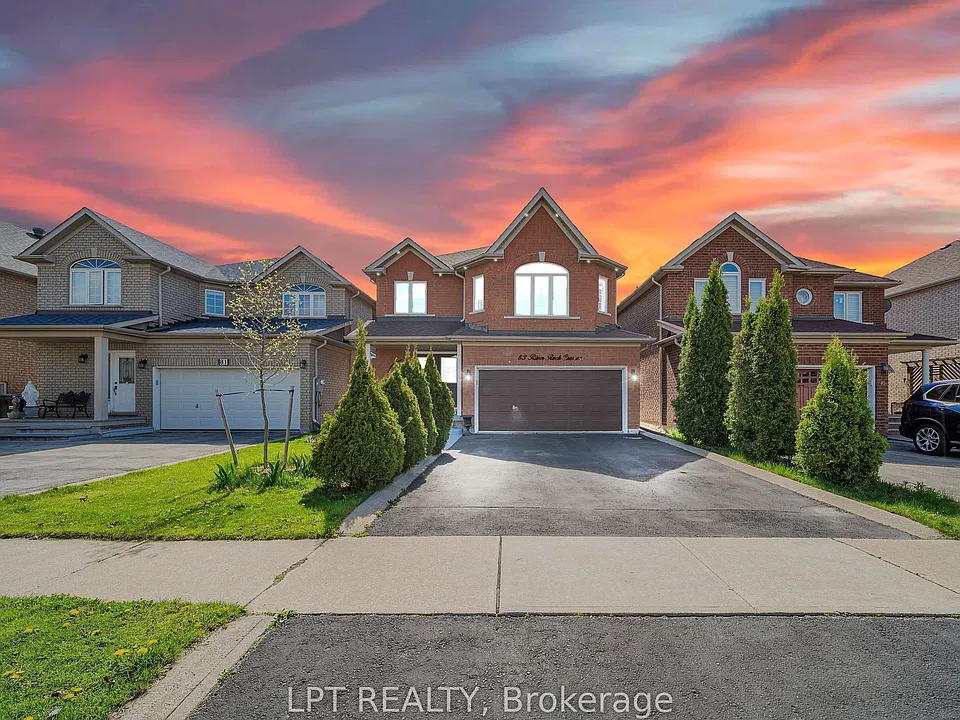 83 River Rock Cres