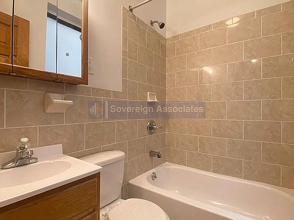 5th image of 3135 Broadway APT 15