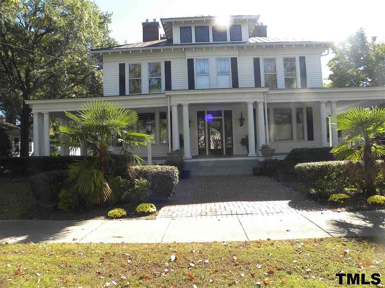 208 N 2nd St, Smithfield, NC 27577 Zillow